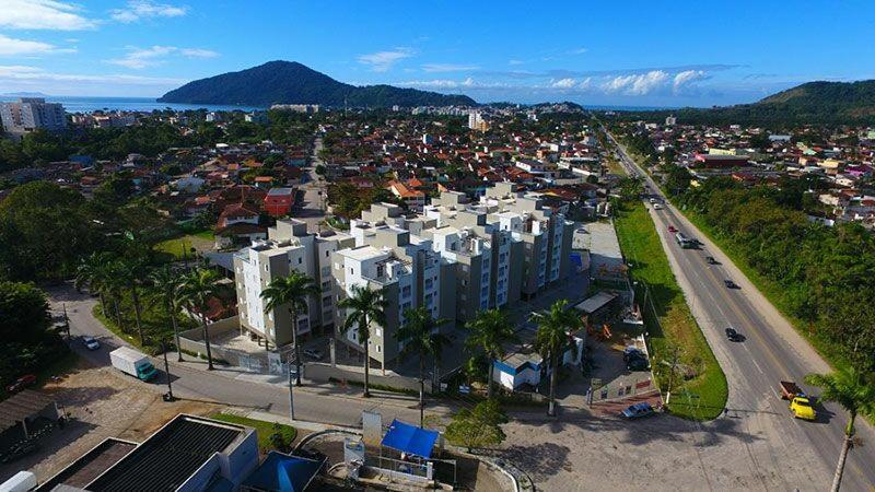 Jd Das Palmeiras Apartment Убатуба Екстериор снимка